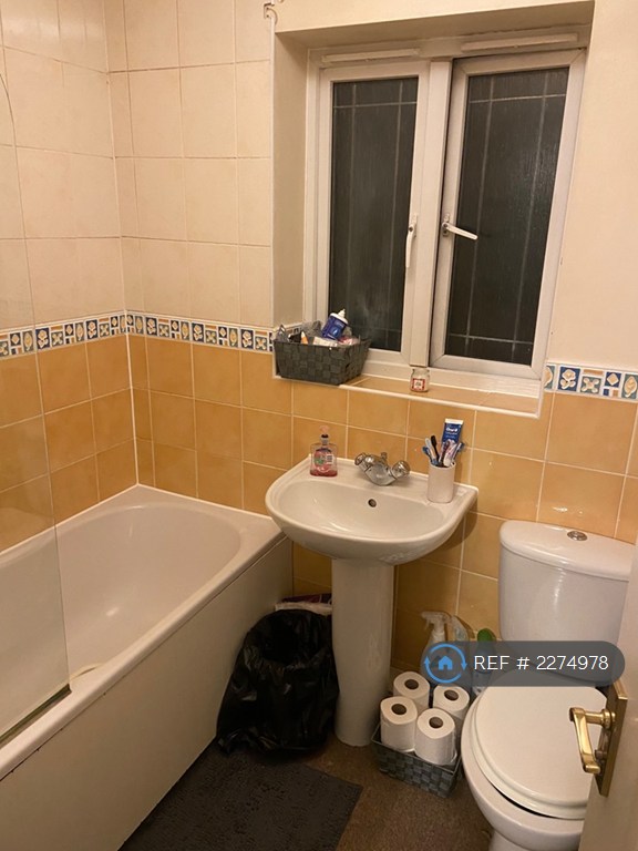 3 bedroom house in Y Cilffordd, Caerphilly, CF83 (3 bed) (#2274978)