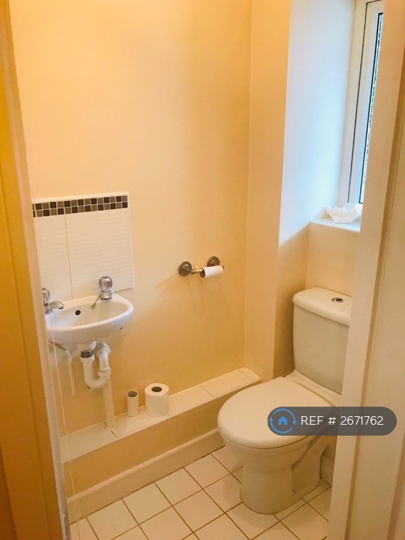 4 bedroom house in Primrose Close, Luton, LU3 (4 bed) (#2671762)