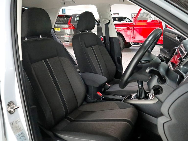 2020 Volkswagen T-Roc 1.0 Design TSI 5DR Suv Petrol Suv Petrol Manual