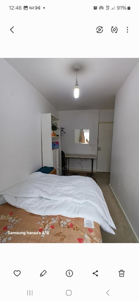 SINGLE ROOM FOR FEMALE