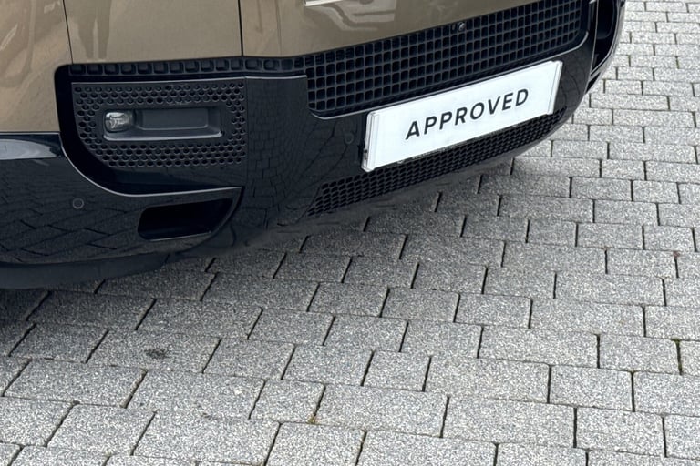 2025 Land Rover Defender 110 3.0 D250 110 X-Dynamic HSE 5dr SUV DIESEL Automatic