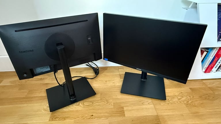 Samsung 24” Monitors