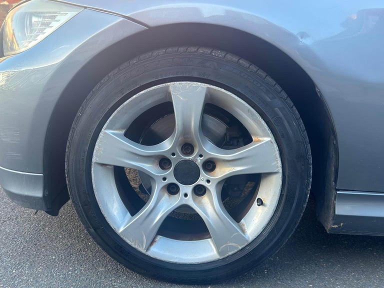 BMW, 3 SERIES, Saloon, 2011, Manual, 1995 (cc), 4 doors