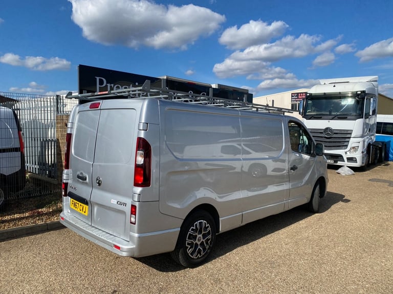 2017 Vauxhall Vivaro 2900 1.6CDTI 120PS SPORTIVE L2 LWB PANEL VAN 54K FULL SERVICE 12M MOT AC CR ...