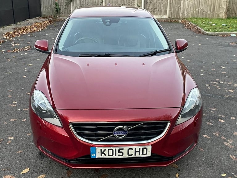 2015 Volvo V40 D4 [190] SE Lux Nav 5dr HATCHBACK DIESEL Manual