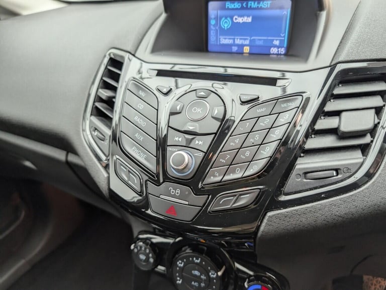 2017 Ford Fiesta 1.25 Zetec Hatchback 5dr Petrol Manual Euro 6 (82 ps) AIR/CON + TINTED GLAS HATC...