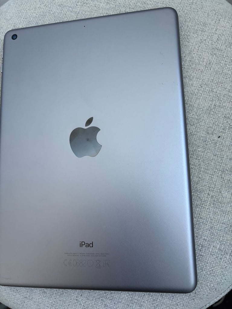 Apple Ipad 5 32GB Ios16 Black Wifi - charger - Very Good Condition - Delivery Available