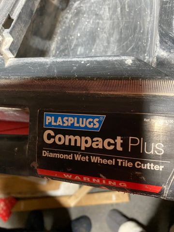 Plasplugs compact on sale tile cutter