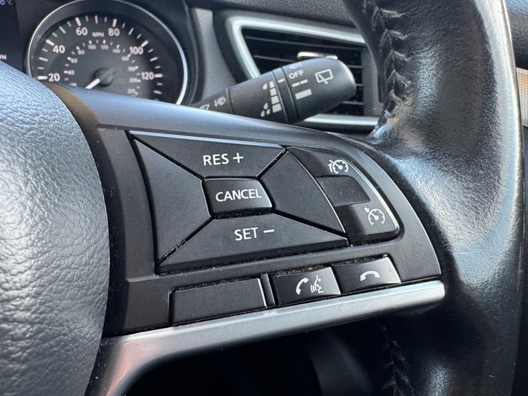 2018 Nissan Qashqai 1.2 DiG-T N-Connecta 5dr HATCHBACK Petrol Manual