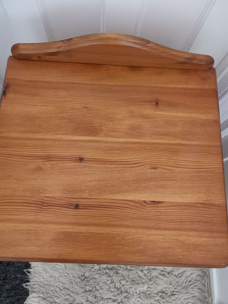 Bedside table