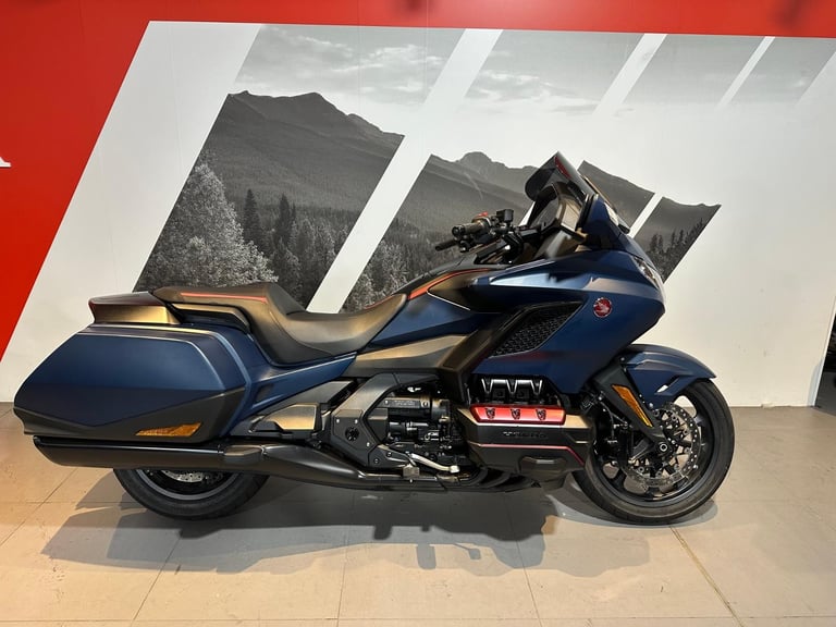 image for Honda GL 1800 Bagger DCT 2022 with 10,556 miles 