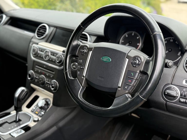 2011 Land Rover Discovery 4 Landmark LE 3.0 SD V6 Command Shift 4X4