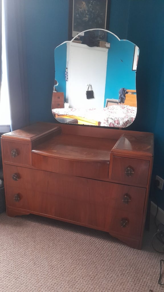 image for Dresser/vanity with mirror