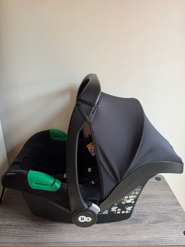 Kinderkraft Mink Pro i-Size Child Car Seat (40-75cm) up to 13kg Black