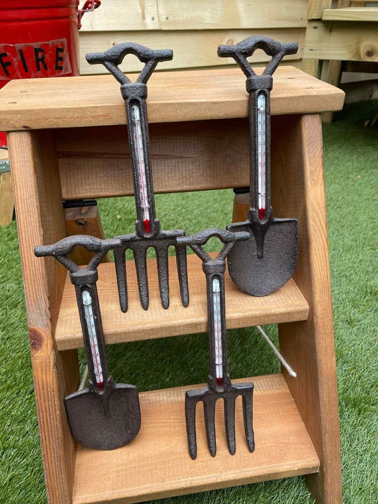 🌡️ Cast iron garden home thermometer   Choice of garden Fork or Spade £8 each