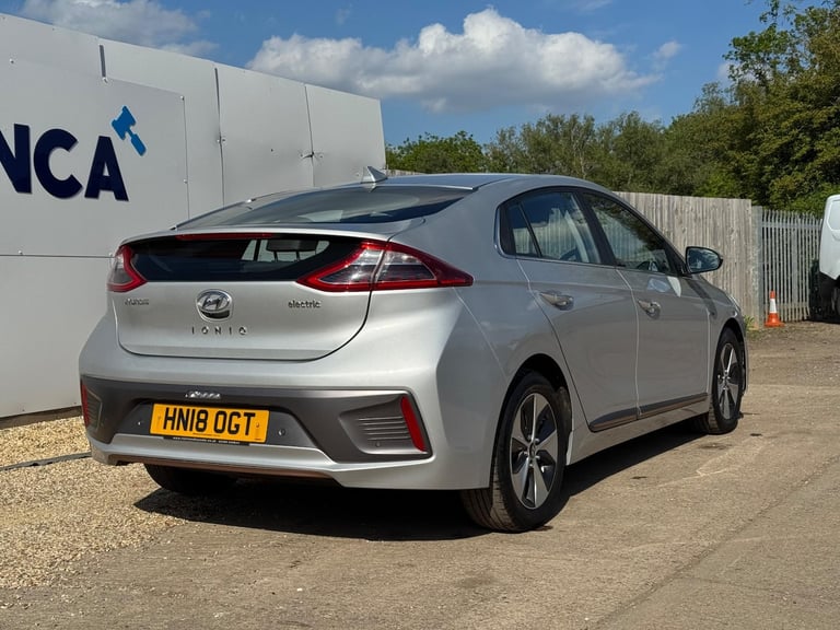 2018 Hyundai IONIQ 28kWh Premium SE Hatchback 5dr Electric Auto (120 ps) HATCHBACK Electric Autom...