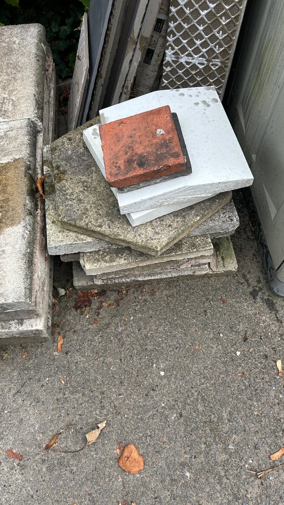Paving slabs and edging - Free