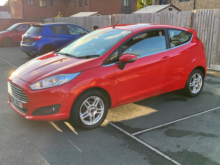 Ford, FIESTA, Hatchback, 2014, Manual, 1241 (cc), 3 doors