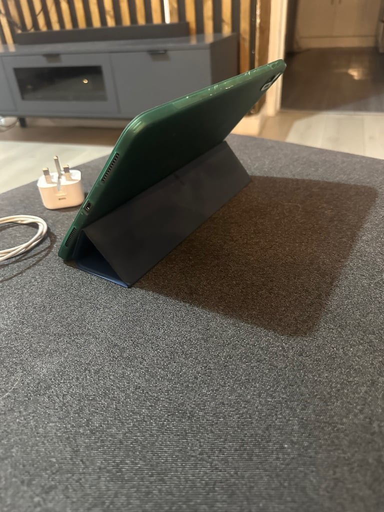Apple iPad Air 5th generation 64gig 