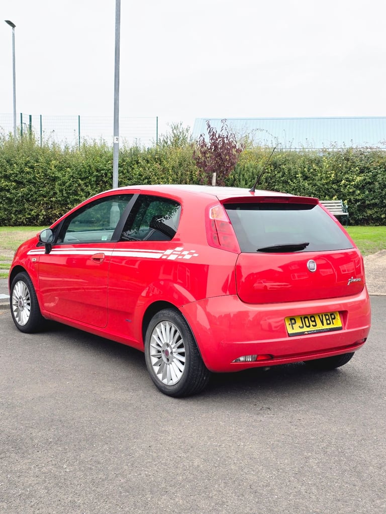 Fiat, GRANDE PUNTO, Hatchback, 2009, Manual, 1368 (cc), 3 doors