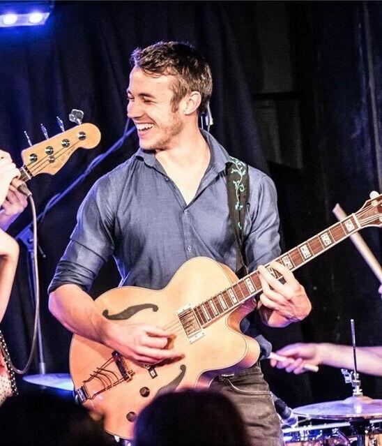 Guitar lessons North London. Experienced teacher. Islington/Hampstead/Archway/Highgate