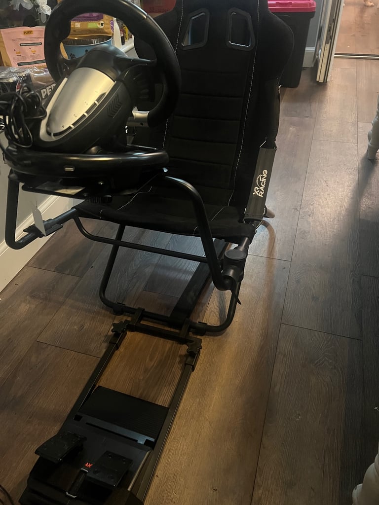 Full racing sim set up including console and games!