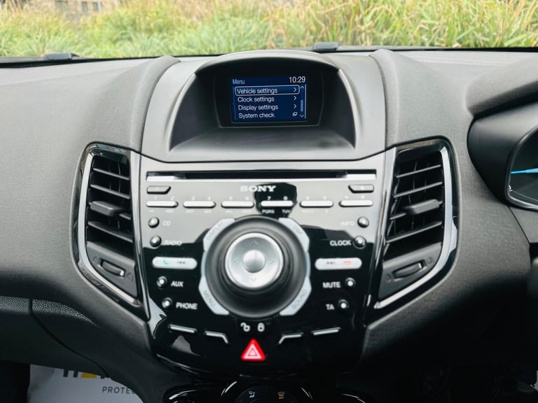 2015 Ford Fiesta 1.0T EcoBoost Titanium Hatchback 5dr Petrol Manual Euro 6