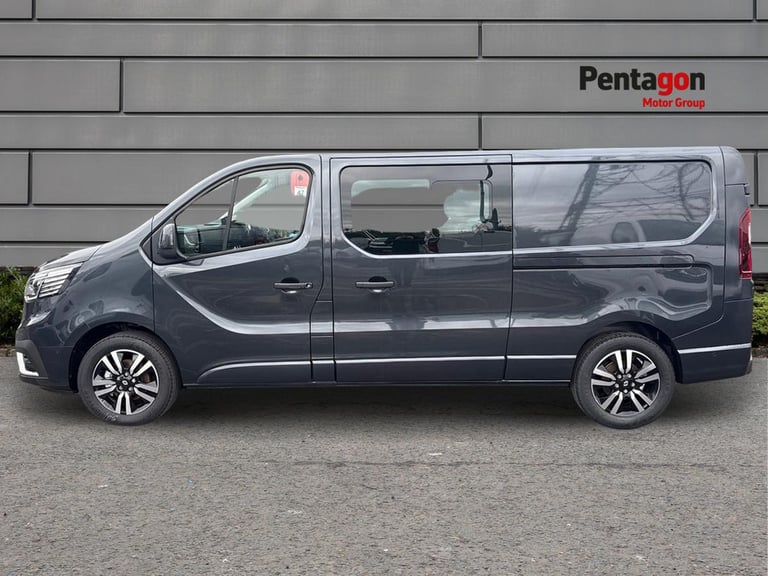  Renault Trafic LWB DIESEL TRAFIC LL30 BLUE DCI 170 EXTRA SPORT Diesel