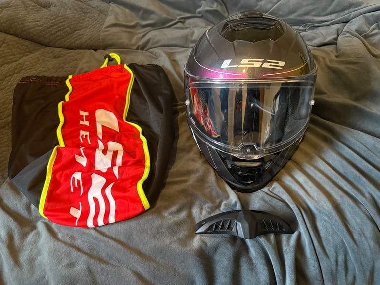 LS2 motorcycle Helmet (XS)