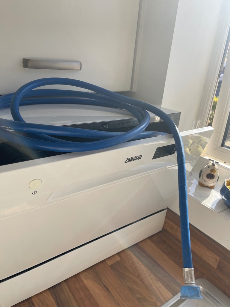 Table top dishwasher 