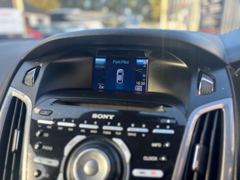 2014 Ford Focus 1.6 Focus Titanium Navigator TDCi 5dr Estate Diesel Manual