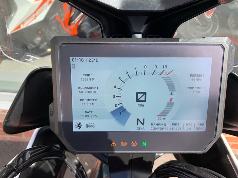 KTM 1290 SUPERDUKE GT - FULL KTM LUGGAGE - 2 YEAR WARRANTY