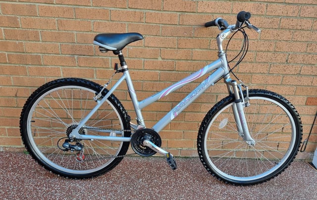 Bicycle Wheel Raleigh Tundra Ladies Bike Raleigh Tundra Mountain