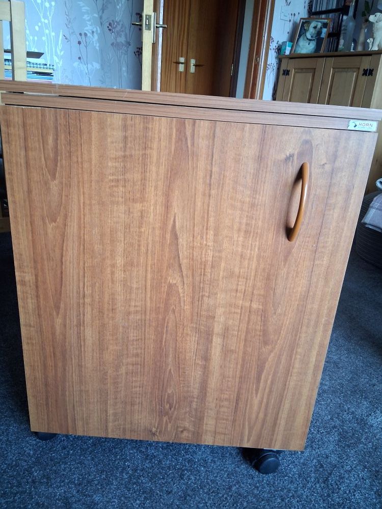 image for HORN sewing machine cabinet