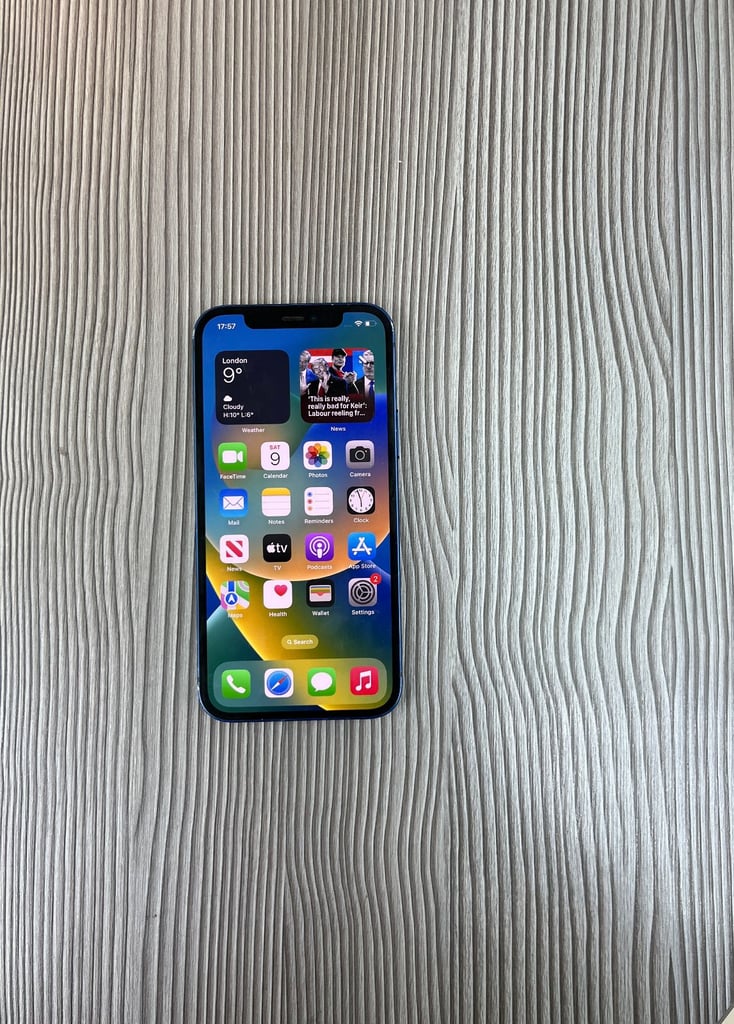 Apple iPhone 12 128GB Unlocked Excellent Condition