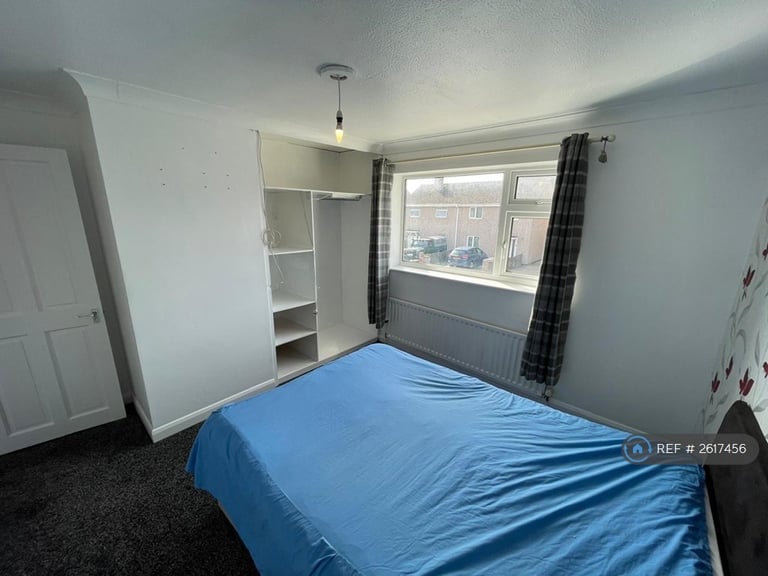 3 bedroom house in Keenan Drive, Bedworth, CV12 (3 bed) (#2617456)