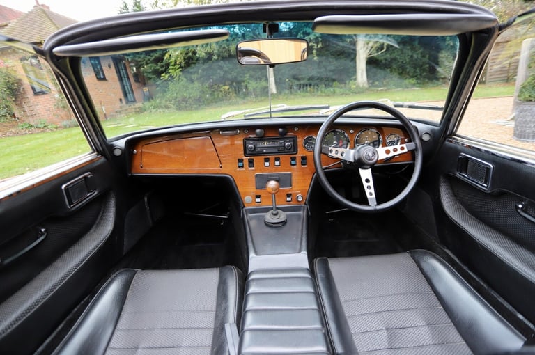 1972 Lotus Elan 1972.  £20k repaint in Lotus Yellow / Cirrus White. Mohair Hoo  PETROL Manual