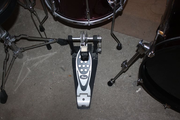 Pearl Export Wine Red 5 Piece Refurbished Drum Kit ~ 22in Bass ~ Hardware Included ~ £450 ono