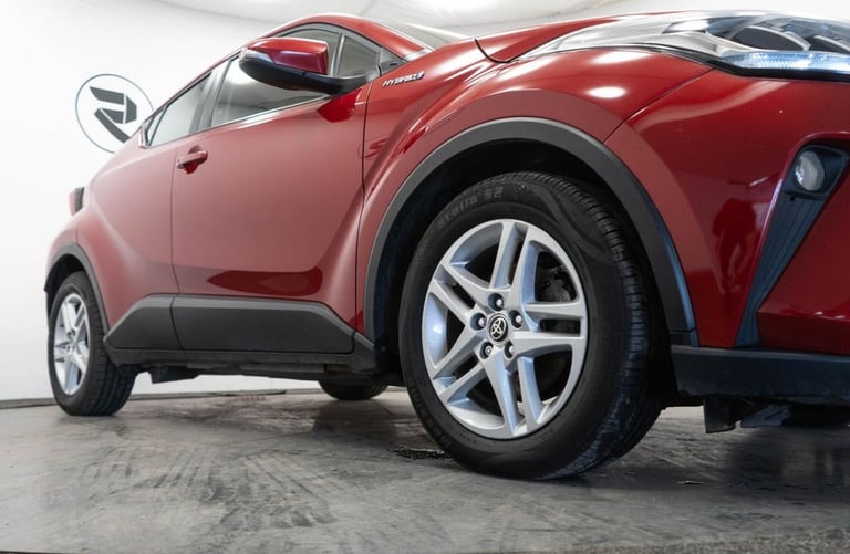 2022 TOYOTA C-HR 1.8 VVT-H GPF ICON SUV 5DR PETROL HYBRID CVT EURO 6 (S/S) (122 