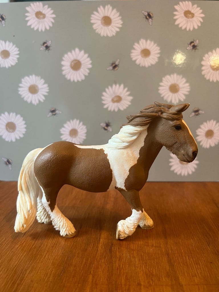 Schleich Tinker Mare Horse Figure13773 Farm World 2014 Brown andWhite