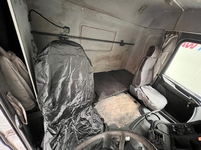 Scania 114 340 6x2 10 Tyre Sleeper Cab Curtainsider