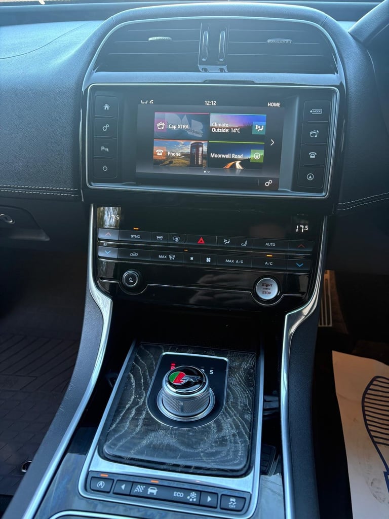 JAGUAR XE 2.0 d R-Sport 2016