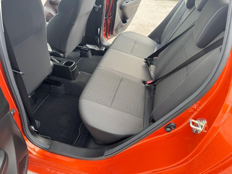  Suzuki Swift 1.2 MHEV Motion Hatchback 5dr Petrol Hybrid Manual Euro 6 (s/s) (82 ps) Petrol/Elec...