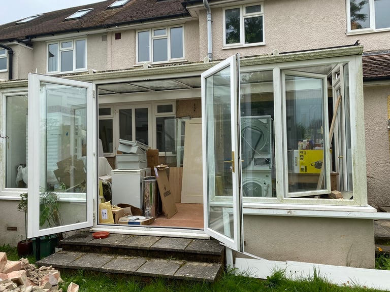 Conservatory for dismantling and taking away 