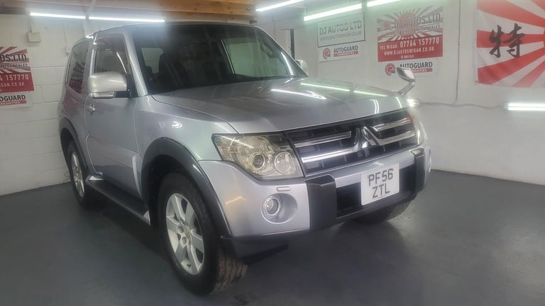 mitsubishi pajero 3.8 v6 4wd automatic 3 door in silver fresh japanese import 07