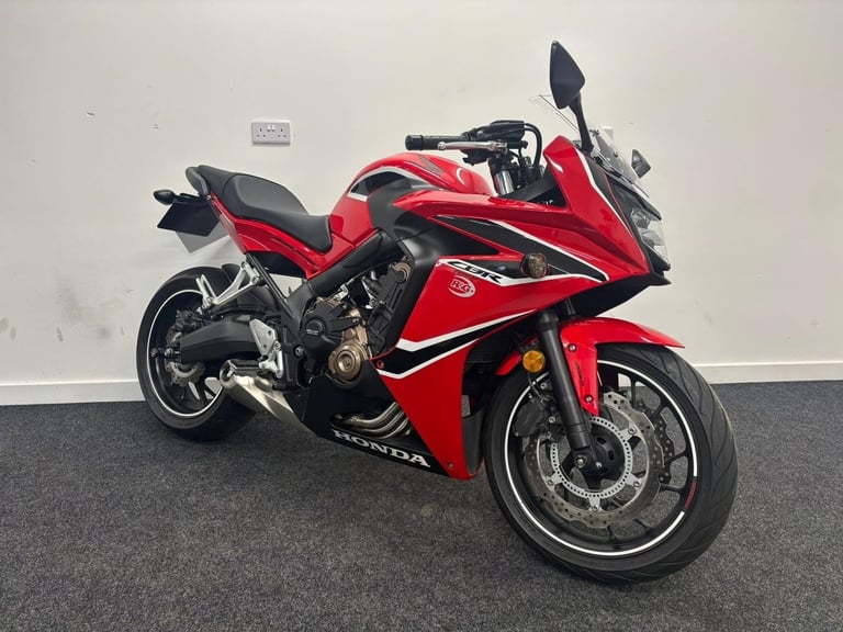 HONDA CBR650F ** ONE OWNER - LOW MILEAGE - TAIL TIDY **