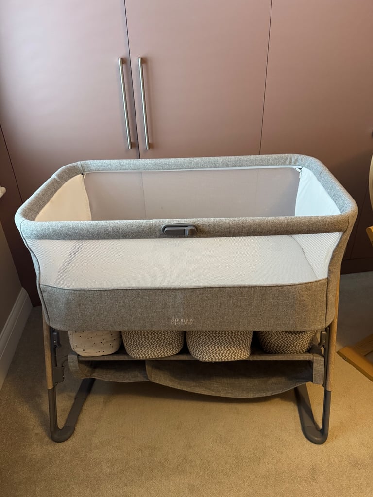 image for Mamas & Papas Lua Bassinet
