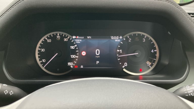 2022 Land Rover Defender 3.0 D250 SE 110 5dr Auto ESTATE DIESEL Automatic