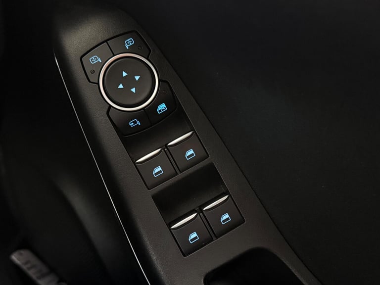 2020 Ford Puma 1.0T EcoBoost MHEV ST-Line X First Edition Euro 6 (s/s) 5dr HATCHBACK Petrol Manual