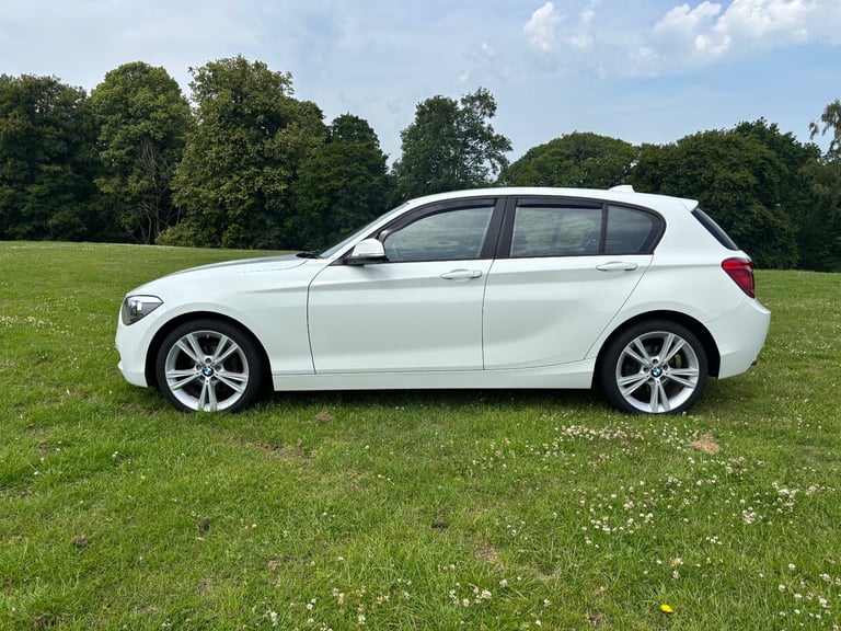 BMW, 1 SERIES, Hatchback, 2014, Manual, 1995 (cc), 5 doors